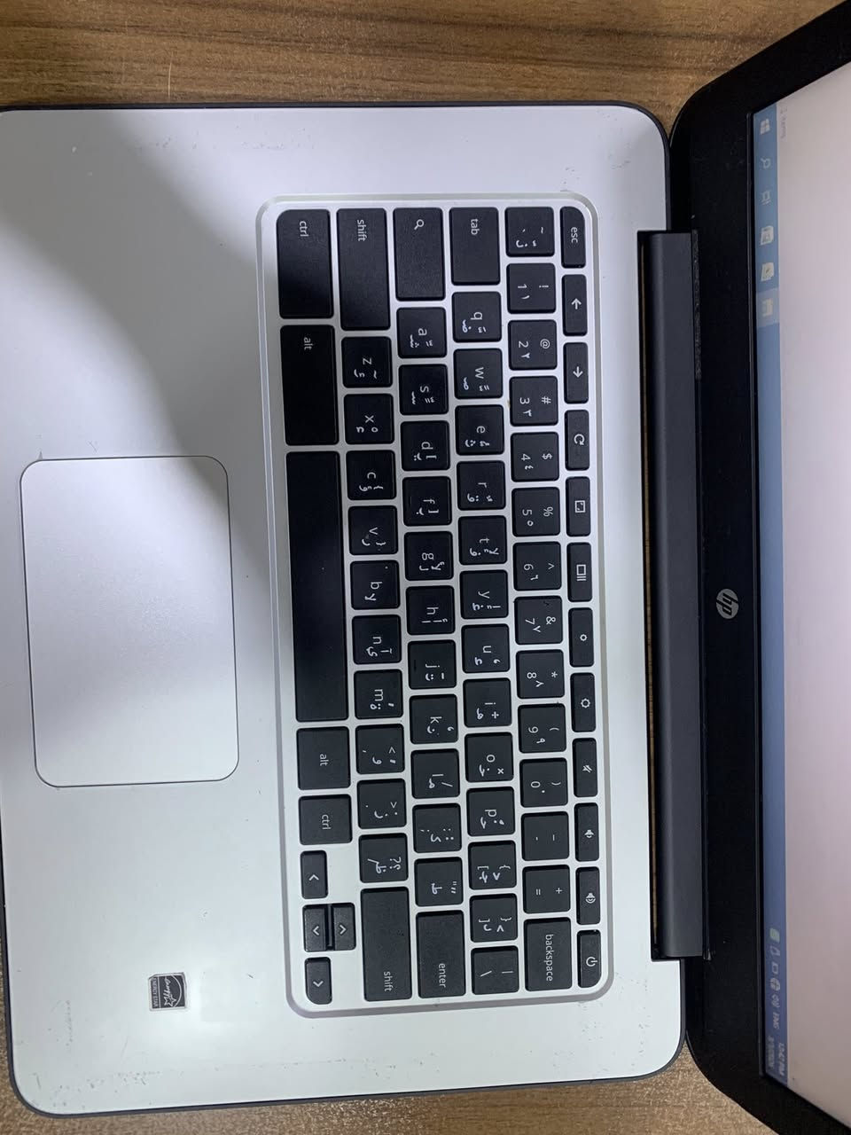 لابتوب Hp 
شاشة حجم 14 
لطلاب الاعدادي والجامعة 
خيفة الوزن سهلة الاستخدام
Ssd 160 كيكا 
حقيبة وماوس مجانا 
عربي انكليزي تصفح دراسة يوتيوب 
بطارية 5 ساعات 
سعر 120 الف والتوصيل مجانا


**إذا كنت صاحب هذا الإعلان وتريد حذفه لأي سبب، رجاءا أرسل رسالة إلى الدعم الفني**