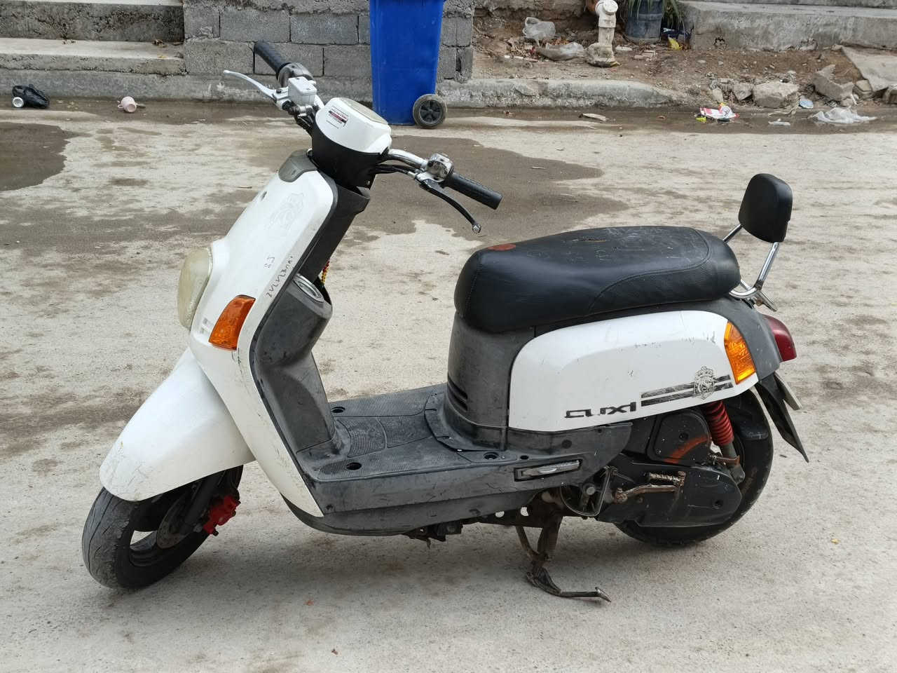 سلام عليكم دراجه ماكس بوليس كفاله عامه دراجه رمبه خير من الله كهربائية شغاله سلف وهندر نكره عنون شعب؟ سعر 500 

***********
