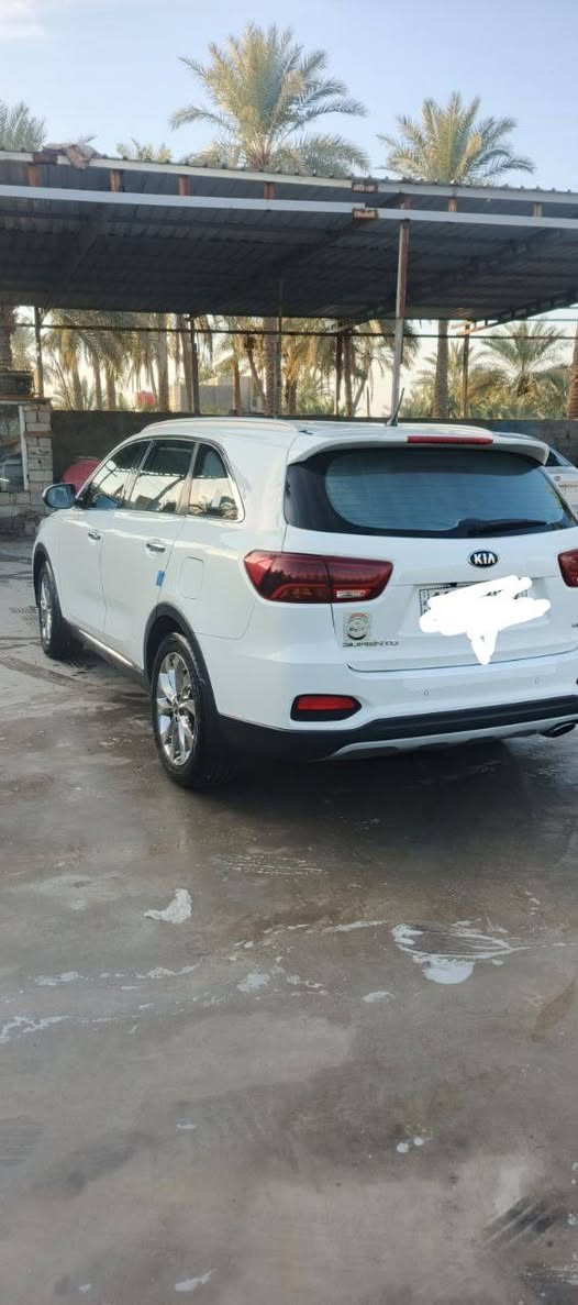 للبيع كيا سورنتو  2020 خليجي فول مواصفات  مكفوله ماعده كارت بالبنيد السونار مرفوق وياها رقم بغداد دولي  تحويل مباشر محرك 6  سلندر سبعه راكب سياره جديده وجاهزه من كلشي ماشيه116 العنوان النجف المشخاب  السعر 255وبيه مجال للشراي بيع نقد فقط اتصال  ‏‪***********‬‏
