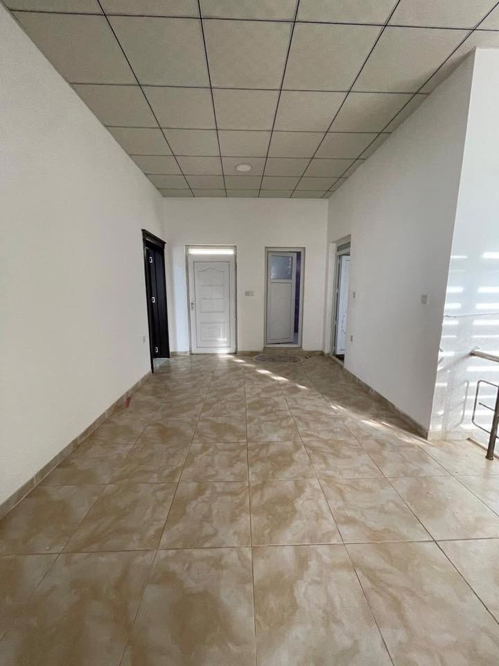 🌹#عرض_جديد_وسعر_مناسب🌹
⭐️بيت_للبيع_في_اربيل_بمجمع_لانه_ستي
⭐️مساحة بيت 200م يتكون بيت من(4)غرف نوم 
⭐️لمجمع كامل خدمات من مدارس
⭐️عربيه روضه وحضانه ماركت تيم مارت ومطعم 
⭐️وكافتريا وجامع
⭐️وفرن صمون وقاعة جم 
///////////////////////////////////////////////////////////////////////
اللاستفسار اكثر ***********
