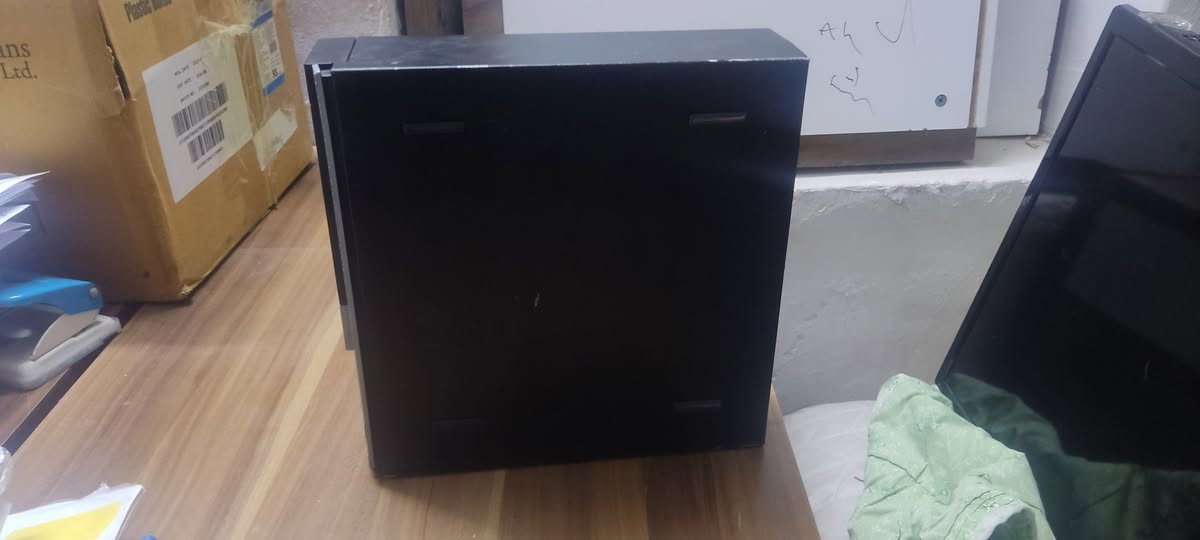 💢🚩 سلام عليكم حاسبة ديل مواصفاتها كل آتي 
معالج إنتل i3 جيل ثالث 
رامات 4gb ddr4 
تخزين hhd320
نظام ويندوز 10
سعرة 40 فقط موجود توصيل لكل العراق


**إذا كنت صاحب هذا الإعلان وتريد حذفه لأي سبب، رجاءا أرسل رسالة إلى الدعم الفني**