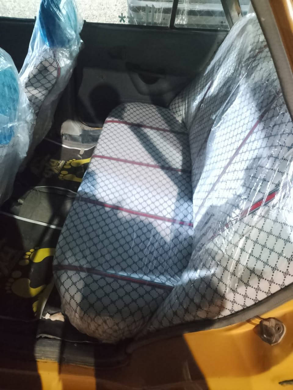 السلام عليكم سايبه للبيع موديل ١١السياره جاهزة  مكينه وكير خير من الله رقم بغدادالسعر  ٢٥ وبيهامجال وهذا رقم*********** المكان بابل المسيب  مامتواجد على الفيس
