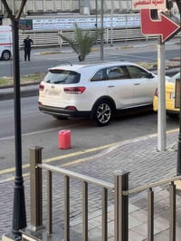 سورنتو 2017 خليجي  اللون صدفي  بنظام الدفع الرباعي (AWD)  فول مواصفات ...