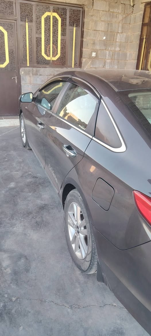للبيع سوناتا 16 أمريكي رقم بغداد ماشيه 91 محرك جي دي اي  نص فول حادث بالجاملغ الخلفي  راجع بارد السياره بدون صبغ بدون تبديل كل ليبل واحد محرك مكفول كير مكفول تبريد ثلج  بسمي تحويل ثاني يوم  السعر 127 وبيه مجال مكان السياره الانبار  قضاء الكرمه رقم  ***********  بي وتساب

