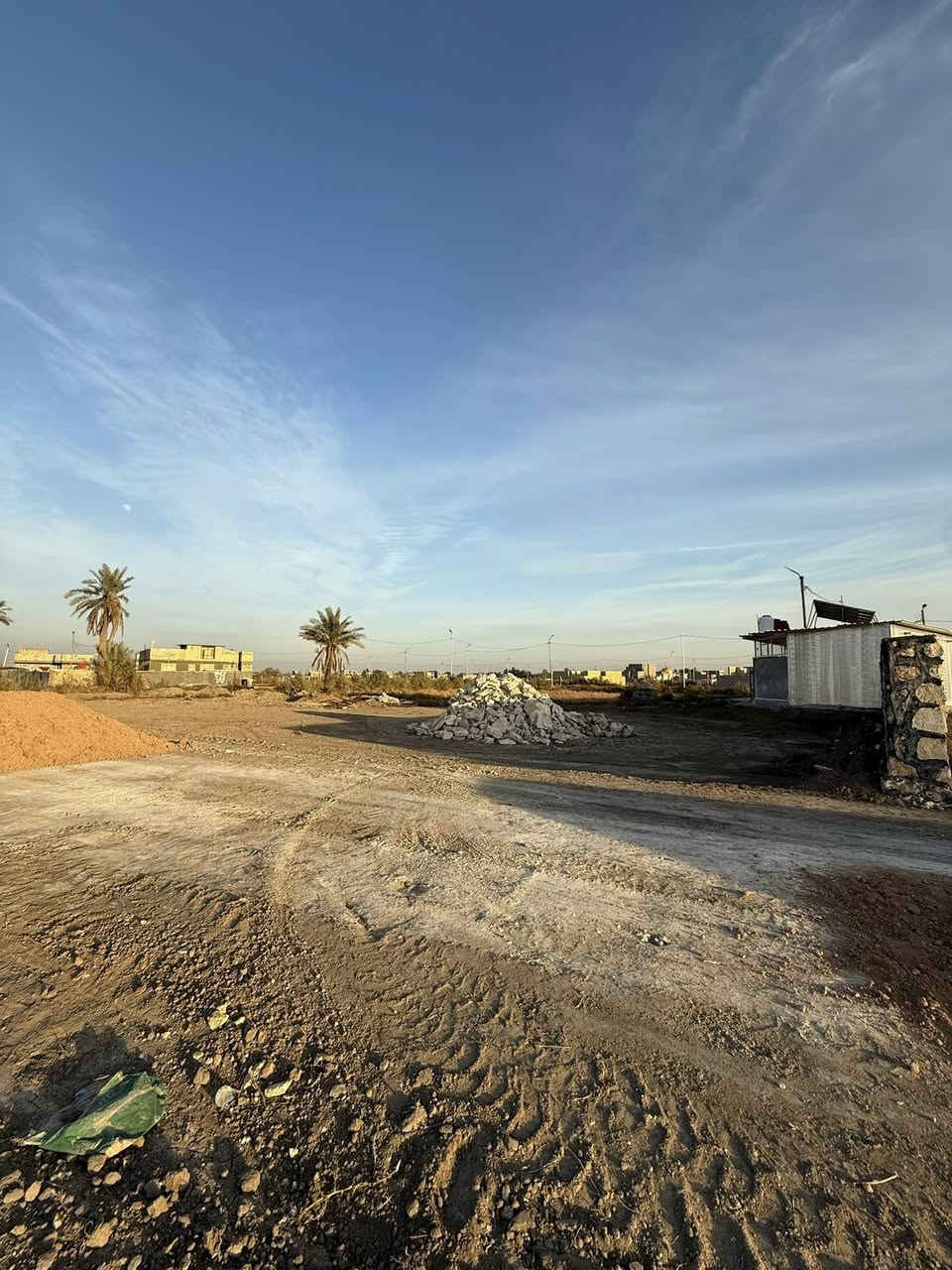 باسم رب البدايات نبدأ 
اللهم صل على محمد وال محمد 
سلام عليكم 

للبيع قطع اراضي طابو زراعي سند 25 باسم شخص واحد وتحويل باسم المشتري تقسيم 200 م او حسب الطلب ..تتوفر مدرسة قريبه و خدمات ماء وكهرباء وتبليط كافه الخدمات متوفره 
 بابل الحله - ورديه داخل - خلف سايلو الجزائر ...للمزيد من المعلومات يرجى الاتصال على الرقم  ***********متوفر واتساب.   قرب سيد موسى
