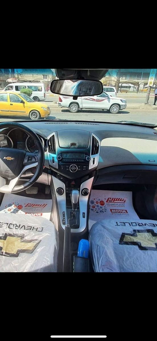 السلام عليكم ورحمه الله
للبيع
شوفرليت كروز 2017 خليجي محرك 1800 المرغوب 
مواصفات Ls
تحكم ستيرن
اشاير بالمري تبريد ثلج وعليها ادامه كامله 
رقم سليمانيه الدولي بأسمي بيها صبغ جاملغ فقط مكاني بغداد 
السعر ٩٤ وبيها مجال

رقم الهاتف ***********

