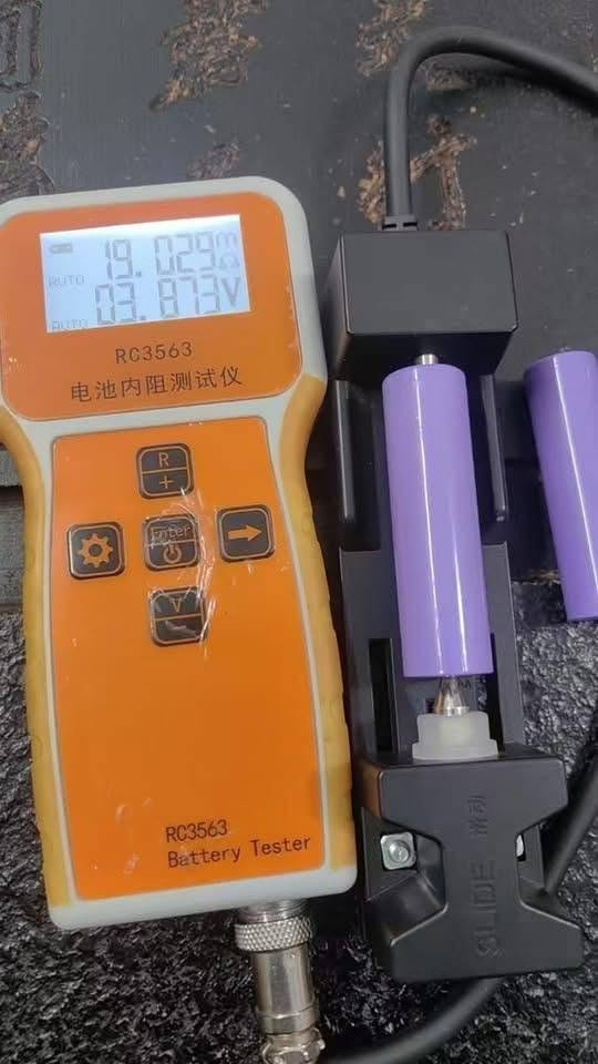◀️وصول بطاريات ليثيوم 2000mah▶️
مفرد 
سعر الخليه( 2-10) الفين و نص 
جمله سعر الخليه (50-250) الفين وربع
جديد تاريخ انتاج
(2026/1/18)
قطع محدوده ***********
