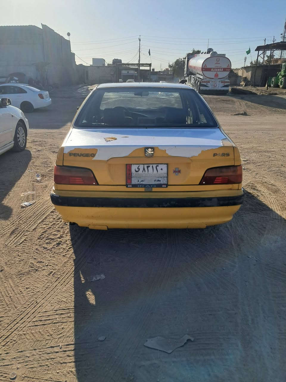 السلام عليكم
بيجو بارص موديل ٢٠١٣ رقم بغداد سنوية ساقطة بال٢٠١٩ مكينه وكير خير من الله شاشة بلوتوث تبريد شغال نقص غاز صدر جديد مطلوبة هيئة ٩٠٠ تنزل من السعر مكانها كربلاء 
سعرها ٣٣ ورقة وبيها مجال 
*********** متواجد واتساب
