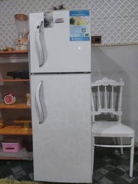 ثلاجه للبيع نضافه فول/أزل/ فريز 🏔️التبريد فول سعره 150 مكاني حله ورديه...