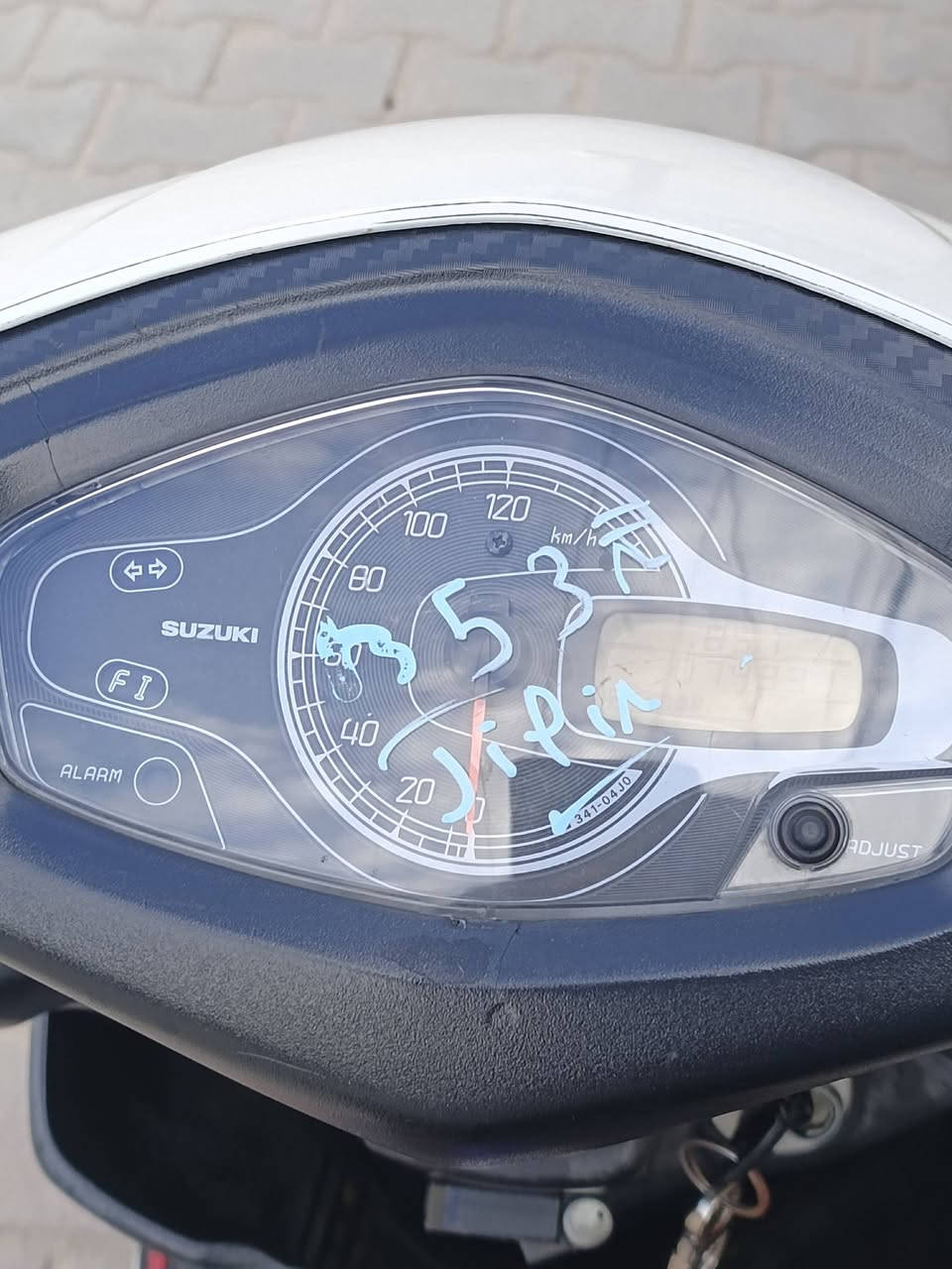 دراجه أدرس ياباني مكفوله عامه رمبه من كلشي رمبه مرغي ما مفتوح بيهه كله بلاديه على البلاد الهاتف *********** المكان كوت الزهراء
