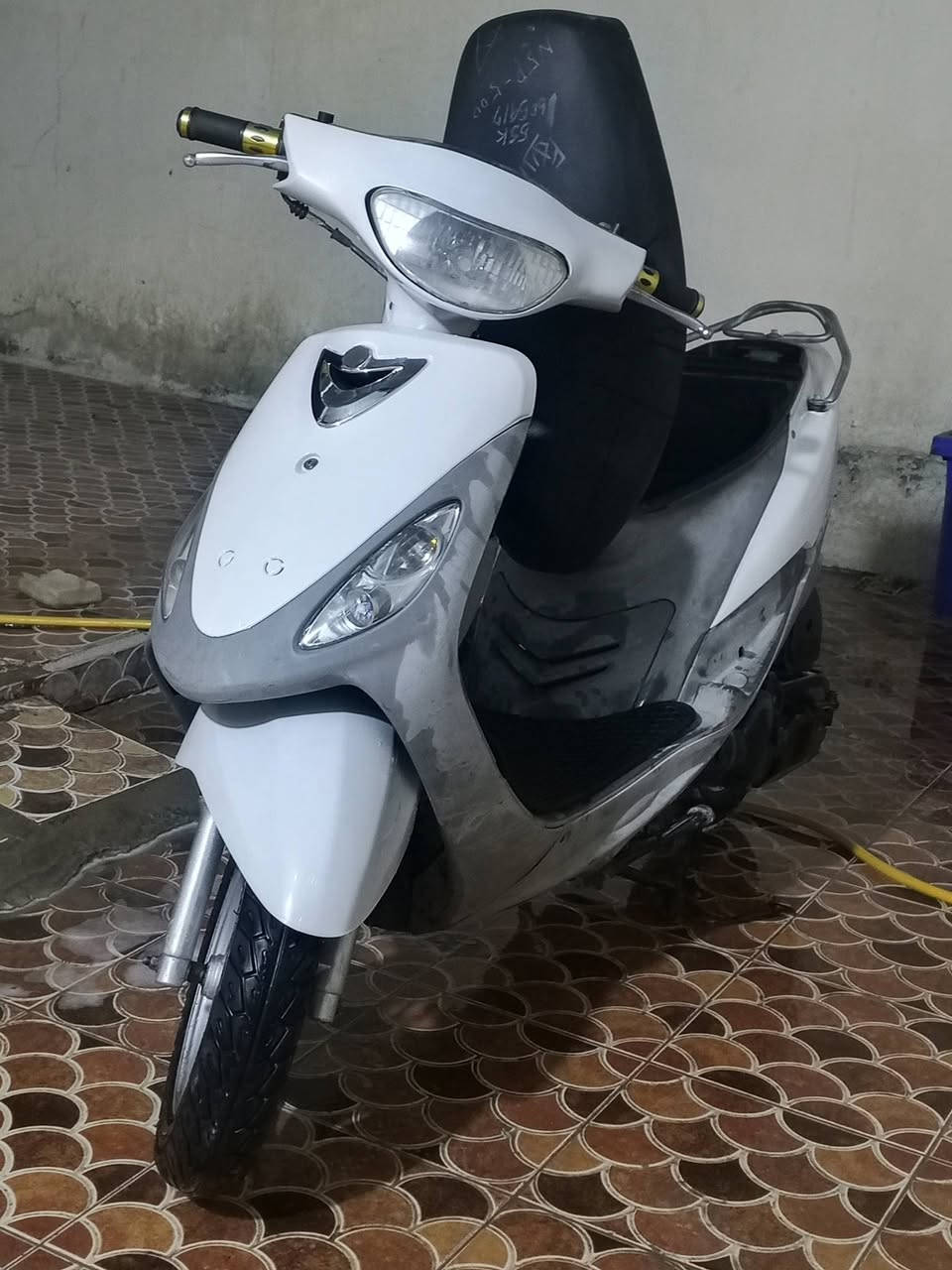 سلام عليكم ماكس منغولي ياباني موديل 2006 دراجه جديده ونضيفه كهربائيات كله شغاله  وكفراته كله ختم واحد دراجه مكينة ناعمه مامفتوحه دراجة اي نقص مابيه سلف هندر كله شغال السعر 750وبيه مجال لطيبين إذا موشراي لاتدخل تراسل وتعب روحك  الاتصال على هذا رقم 750


**إذا كنت صاحب هذا الإعلان وتريد حذفه لأي سبب، رجاءا أرسل رسالة إلى الدعم الفني**