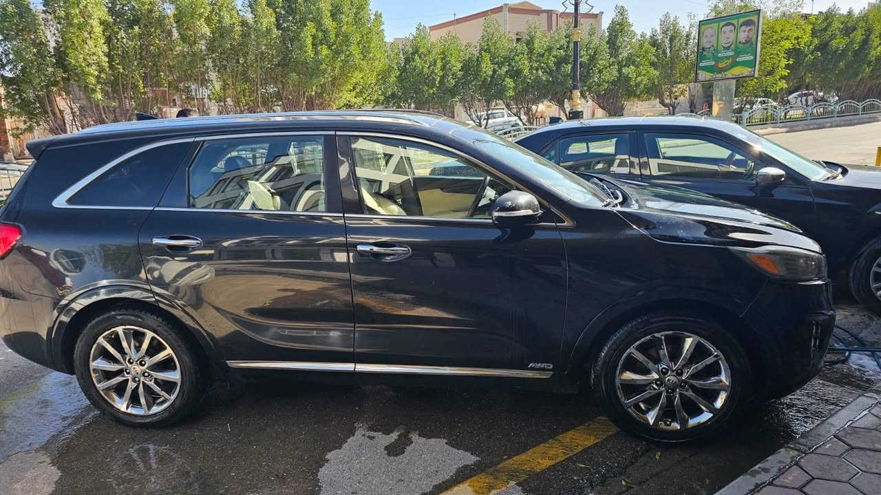 ١٦ SXL ٦سلندر فول مواصفات بانورما تبريد ٣قطع 
تدفئة ستريت 
تدفئة وتبريد الكشنات 
كشنات كهرباء 
مري قلاب رادار ٣٦٠
نقطة عمياء حساسات ٣٦٠ 
كامرة شاشة كبيرة بلادي 
دوسات ترحيب 
كير مكينه بلادي 
فور ويل
حادثها جاملغ وبنيد بدون دواخل 
السعر ١٧٧ وبيها مجال بسيط  
سيارة جديدة بمعنى الكلمه بسمي تحويل ثاني يوم 
***********
