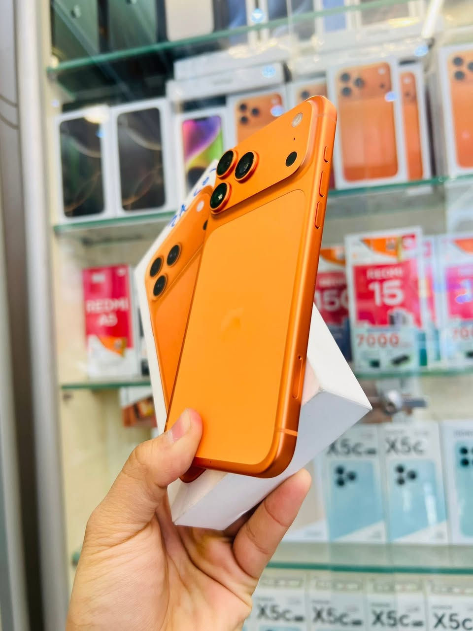 17 برو ماكس دبل خط وكاله عدد دورات الشحن 8 فقط ذاكره 256 بطاريه 100 السعر1925 علما ان سعر الجديد 2050 

ناصريه حبوبي ***********
