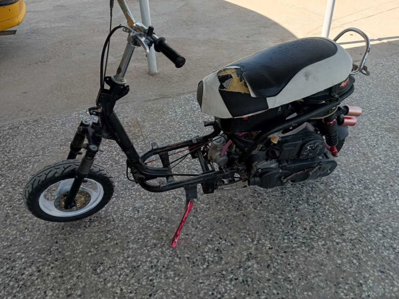 ماكس بوليس مكينه مامفتوحه شيال وكلجات ودبل رياضي عوزها كفرات السعر 250 وبيها مجال ***********
