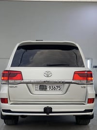 لاندكروز • ٢٠٠٩ • محدث ٢٠٢١