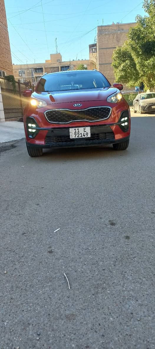 السلام عليكم كيا سبورتج امريكي موديل 2020 حادث باب وجاملغ تبديل ويم الغبق البانزين صبغ 
مواصفات S 
بنرامه 
كشنات جلد 
مري شفط 
اشاير بل مري 
رادار امامي خلفي جانبي
دركه حرف D
شفتات مقود 
اليت عدسه 
مكينه 2400
ماشيه 76
السعر 158
رقم بغداد بسمي
ملاحظه السياره جاهزه من كلشي تخم تاير جديد 
العنوان بغداد الجديده 
***********
