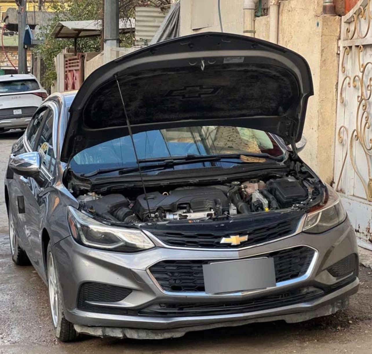 سلام عليكم شوفر كروز 2018 امريكي حادثها خلفي  سياره مال جناي رقم سليمانية تحويل مباشر باسمي ماشية 130 الف كيلو مكينة وكير خير من الله سياره حلوة سعرها 90 وبيها مجال ان شاء الله للتواصل ***********
