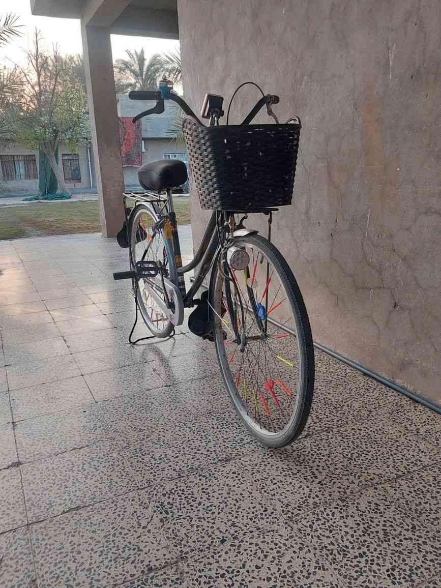 السلام عليكم بايسكل للبيع حجم 27 بايسكل جديد التواصل او الاستفسار واتساب  ***********
