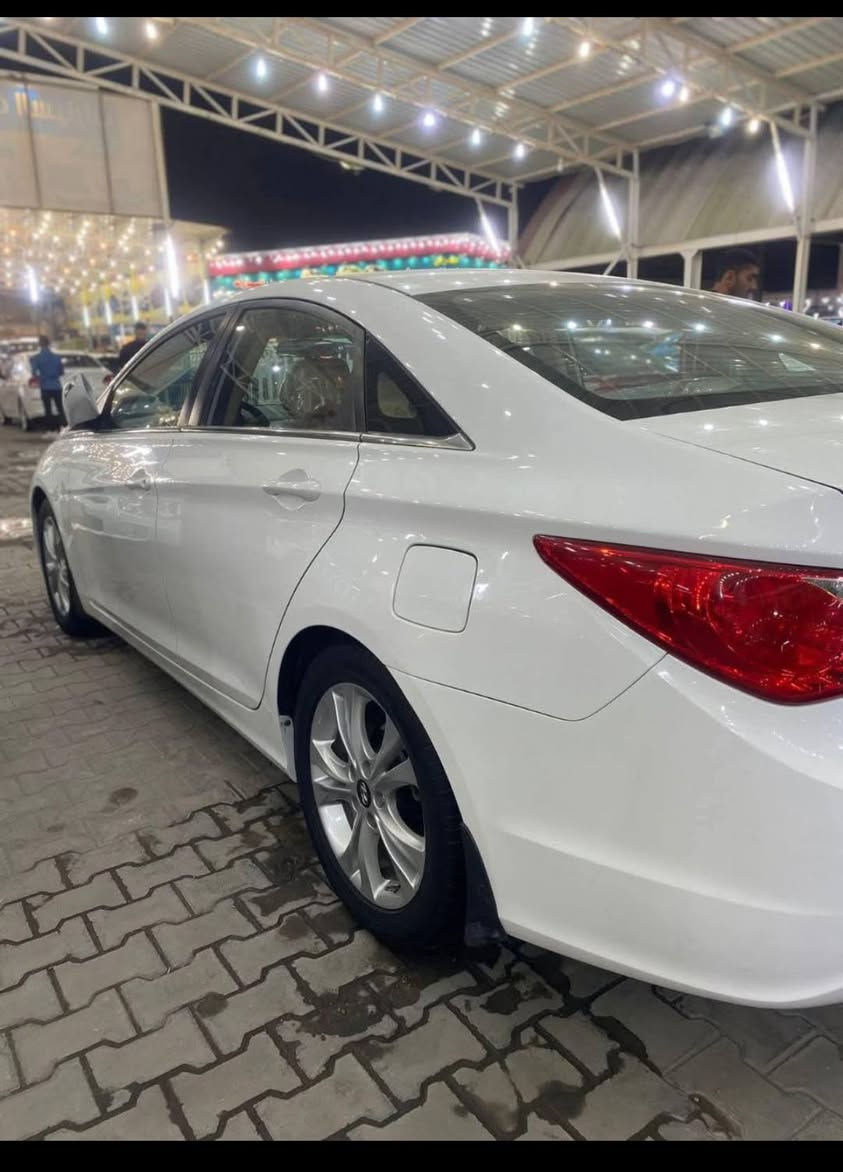 يالله اللهم صلي على محمد وآل محمد هونداي سوناتا موديل 2013 رقم بغداد الماني مشروع وطنه مكفوله من الصبغ والتبديل فقط اثر حالوب
# بسيط عدد المسافات 98 كم مكان السياره النجف والمواصفات محرك 2400 والمواصفات المعروفه اتصال بالرقم ***********
