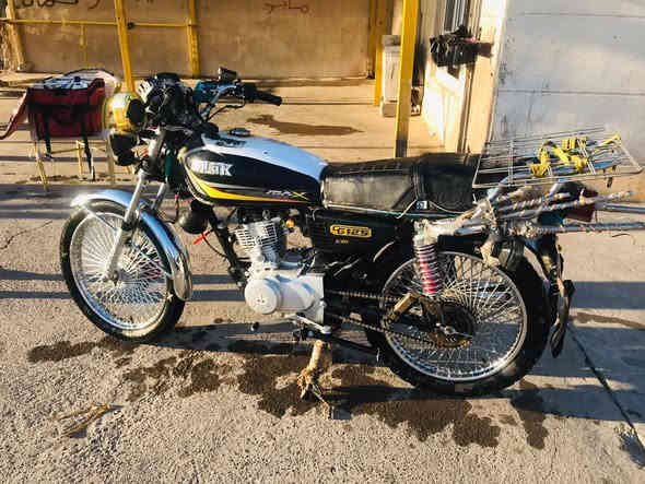 موديل23
تايكر محرك ما مفتوح شرط كهربائيّته شغاله نشاط معدل فول بك لايت اشاير امامي وخلفي لايت شغال كله شغال السعر 550 بي مجال رقم تواصل ***********
