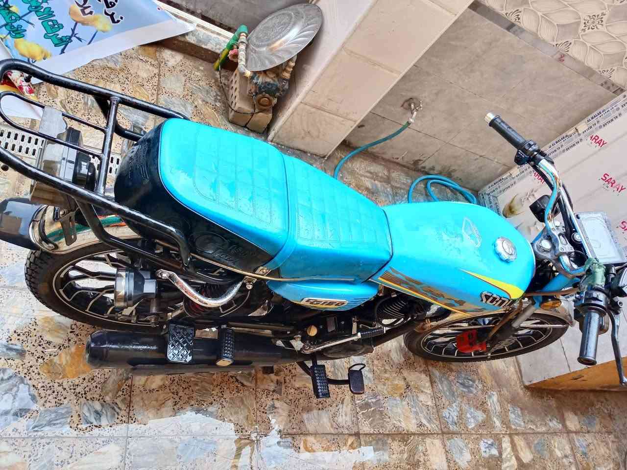 سلام عليكم ايرانيه سولنك 5كير  موديل 2024 اوراقها موجوده الدراجه ما مشتغله من الدوام للبيت فقط مكينه150 ما مفتوحه  كهربائيات شغاله كلها  الدراجه خير من الله نضافتها 100/95 
 السعر
 675 الف 
 العنوان بغداد الشعلة
*********** بي وتساب
