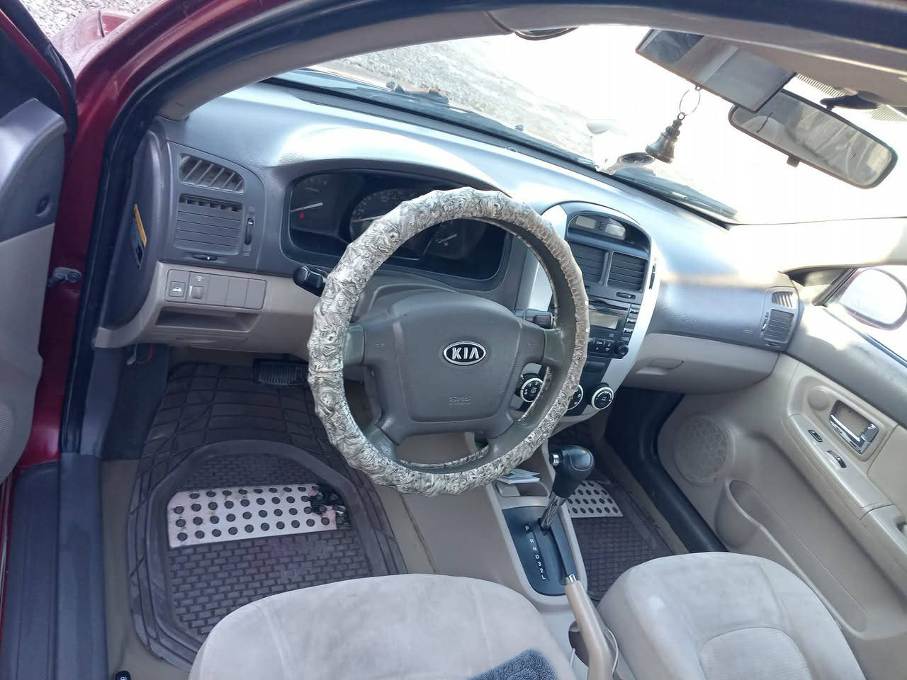 السلام عليكم سياره سبكترا 2009 سونارها موجود تفاصيلها بسونارها كير ماكينه خير من الله سياره جاهزه سنويه ساقطه 85 فيها مجال للشراي *********** ما متواجد على الفيس
