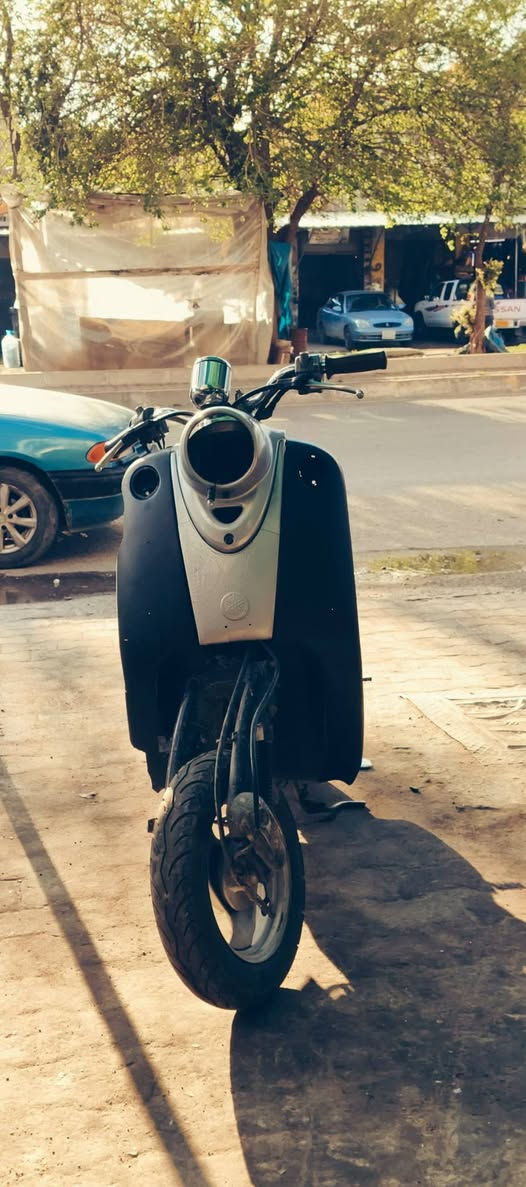 سلام عليكم شباب عندي دراجه عبدالحليم للبيع اي عيب ما بي و جامرلغ اماي عنده بس ما شادينه بعده جديد سعر 300الف وبي مجال مكاني كركوك و هذا الرقم للاستفسار ***********
