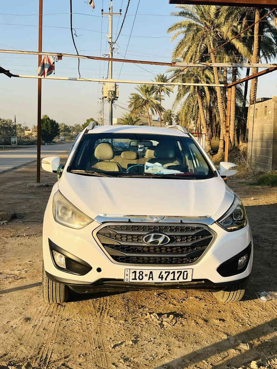 السلام عليكم 
للبيع فقط 
توكسان موديل 2014 شكل الـ 15 وارد خليجي 
ارقام انكليزي دولي بسمي 
تحكم ستيرن جهة واحدة 
اشاير بالمري محرك 2000 حدادية جديدة + تخم تاير جديد شاشة دواخل نضيفة جداً 
السعر 145 وبيها مجال بسيط 
غير متواجد ع مواقع التواصل + مكلف بالنشر 
رقم الهاتف ***********
