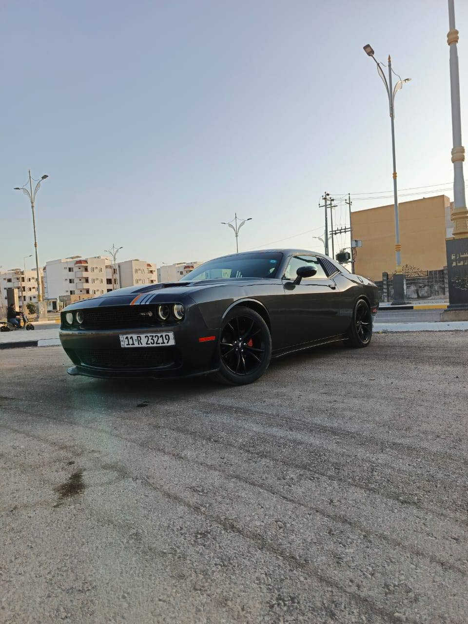 سلام عليكم للبيع جالنجر مديل 2018وارد امريكي بيه كرد بصفحه السياره حادثه كلش حلو فول موصفات عده الفتحه محرك 3600مكينه وكير وحداديه وتبريد واتخم تاير خير من الله السياره كلش جديده السعر ١٥٧ وبيه مجال 
هاتف ***********
