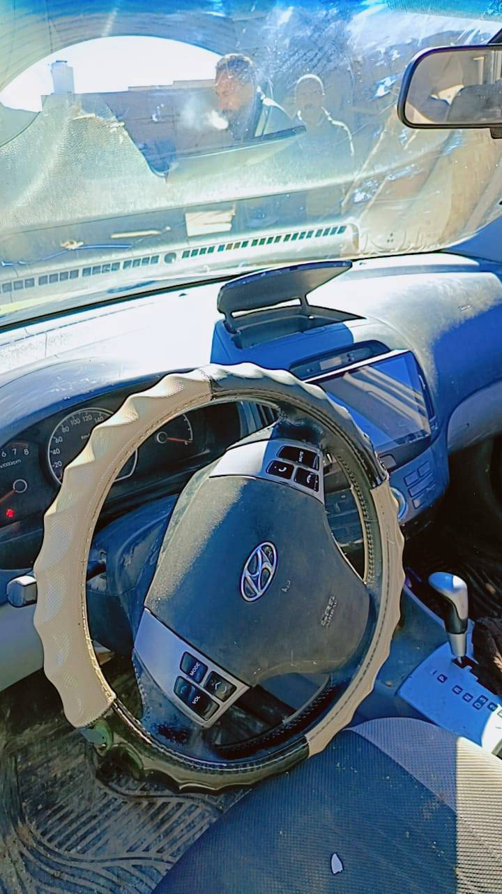 أدوات أدوات أدوات 
افانتي م 10 گصتين
جاهزة من كلشي
العنوان نجف
السعر 38
***********
سيد محمد
