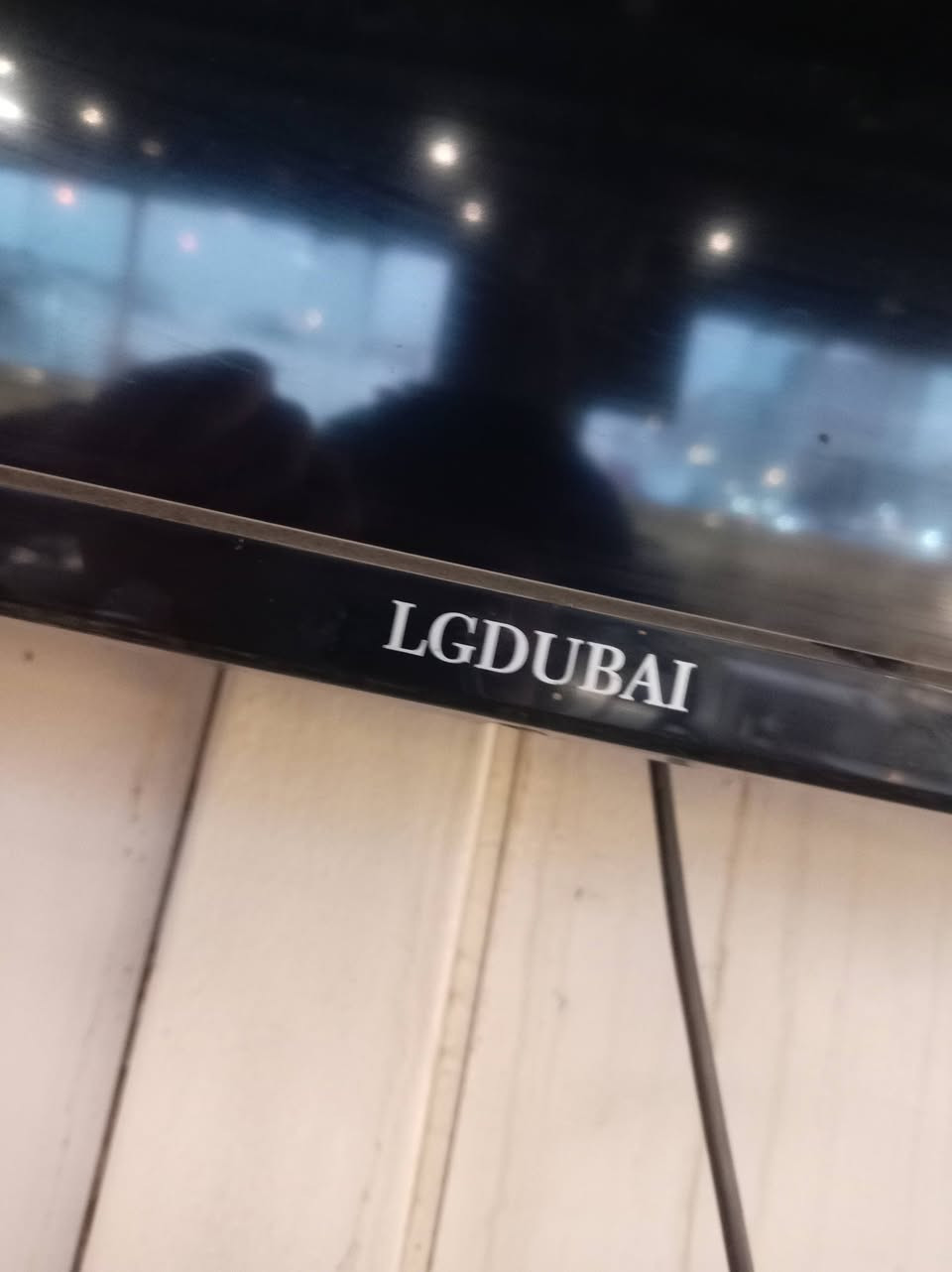 للبيع
الشاشة الأولى: 
LG Dubai
حجم 65
اصدار 2018 
سعر 450 الف دينار 
تدعم استخدام الانترنت

الشاشة الثانية: 
LG 
حجم 55
اصدار 2018 
سعر 400 الف دينار 
تدعم استخدام الانترنت 

للتواصل: ***********
