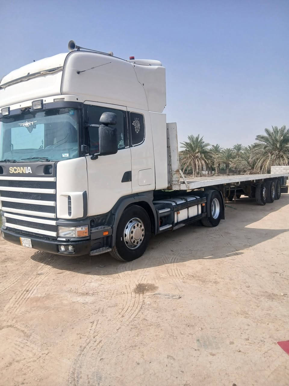 السلام عليكم سكانية للبيع ٢٠٠٢ رقم بغداد شرط التحويل ع،بانة دسك السعر ١٨٠ مجال بسيط للاستفسار ***********.  ***********
