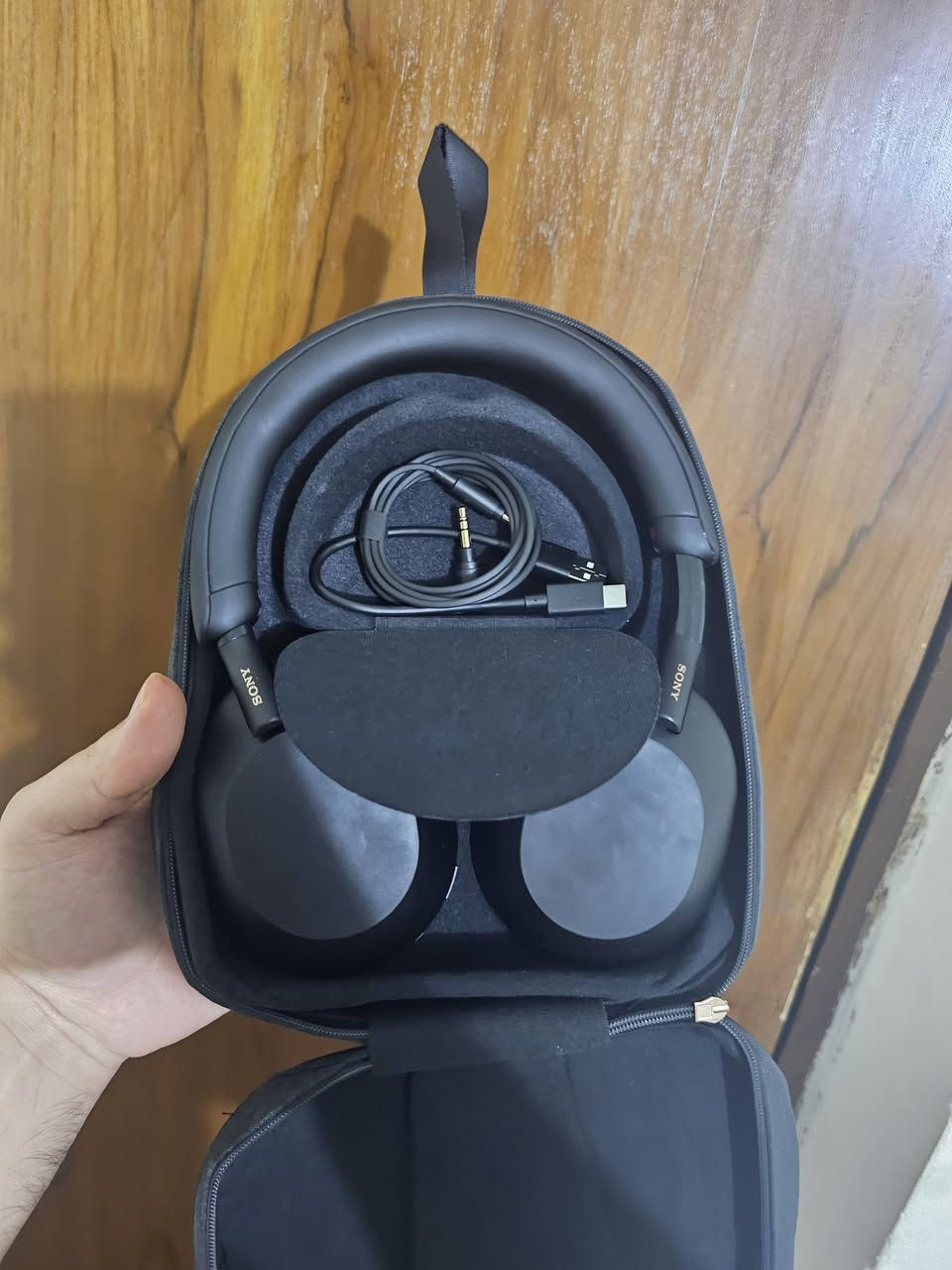 سلام عليكم
سماعة سوني الجيل الخامس
نضافة 99%
كامل الملحقات مع الكارتون 
السعر 225
توصيل موجود


**إذا كنت صاحب هذا الإعلان وتريد حذفه لأي سبب، رجاءا أرسل رسالة إلى الدعم الفني**