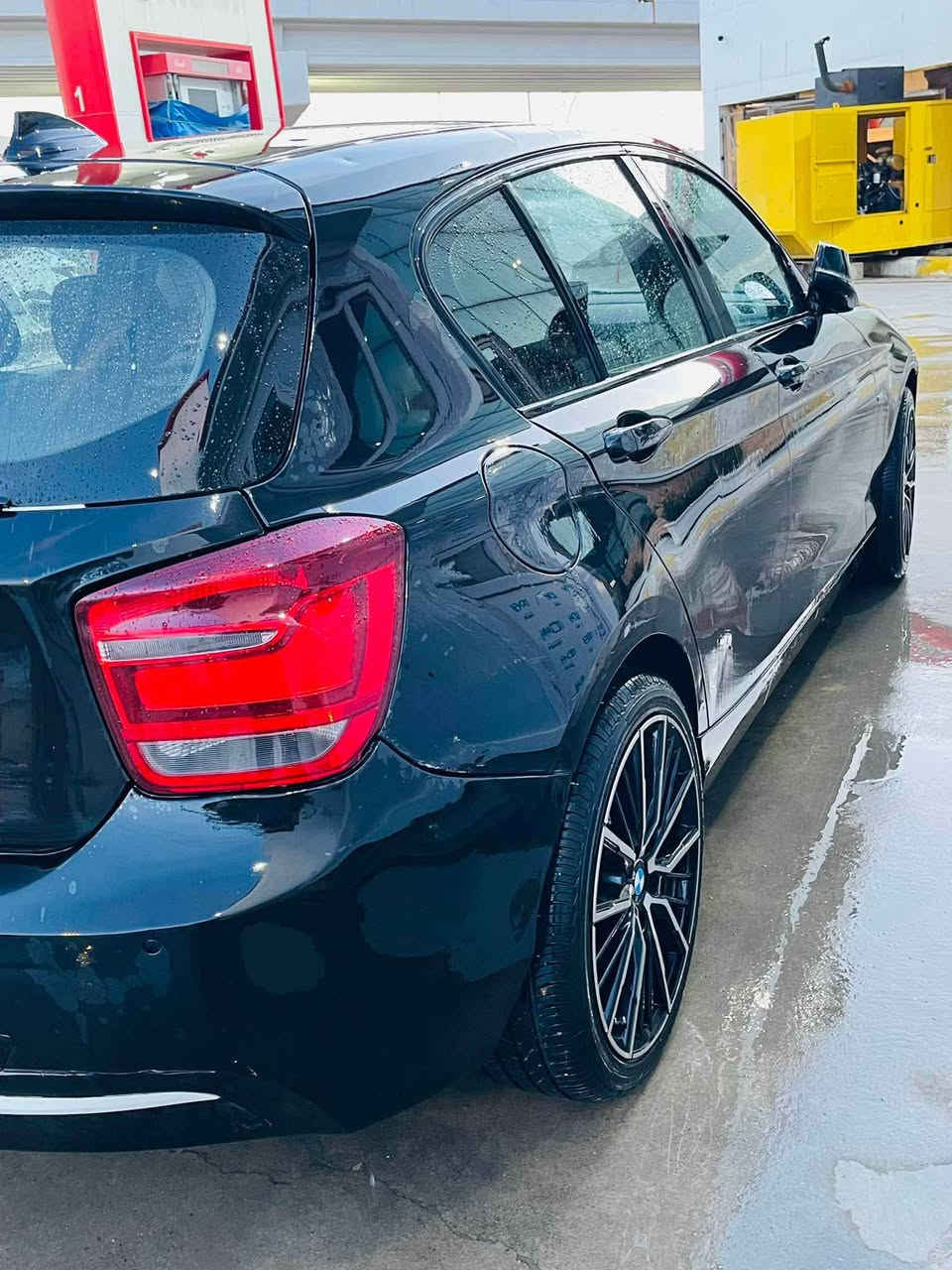 Bmw
F20
i 118
موديل 
2014
كوبون بنزين موجود 
رقم سليمانية
تايرات تخم كلة جديد 
مواصفات ال Bmw معروفة ميحتاج اذكرها 
ضرر قطعة وحدة فقط جامرلغ امامي سكن صبغ 
بدون دواخل بدون ايرباك 
مكينة ١٦ توربو 
تحويل نفس اليوم 
نواقصها تدفئة
مكينة بيهة شوي بخار 
بيهة ملاحظات شوية رصعات على شخوط مكانات متنوعة 
السعر ١١٠ 
مكانهة كركوك حي الواسطي 
***********
واتس اب *********** كركوك, العراق
