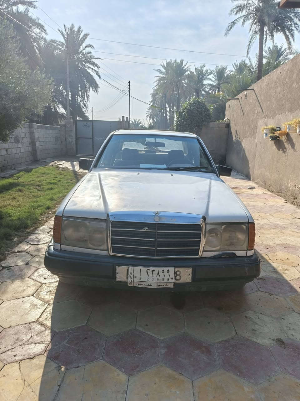 للبيع موديل ٨٨
سعر ٤٤
*********** ديوانية دغاره
محرك ملكه مكفول محرك وكير
