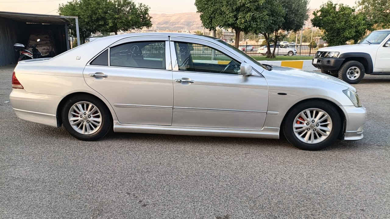 شاهینە سپۆرت 2005 مووس 182 بێ دعم و لێدران 

رەنگۆڕاوی یابان تبرید گێر و مە کینە  هە مووی شەرت

سەیارە کە بەرمەجەی یابانە قوەتی 84 ی هەیە 

ساڵۆنسای سپۆرت فۆرجێتی سوور کراوە کامل 

بریک و جام و ڕۆن گێر اکسل  تبرید دەبڵ تایە هە مووی لۆک 

شاشە و کامێرە و حاسە و بیلاد بلوتوس دانراو 
 ژێر سە یارە کە لە سەری پاکترە 

کۆدکراوە  نرخی 53 گەڵا و مجالی برایانە 

*********** سلێمانی السليمانية, العراق
