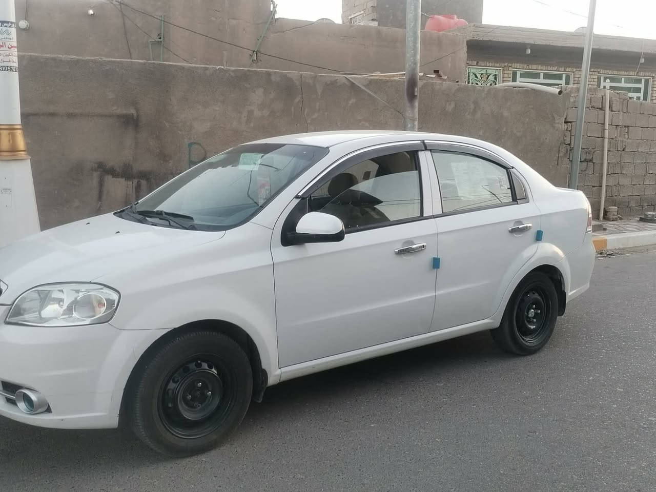 افيو ٢٠١٦ خليجي بيه رشات صبغ فقط سياره جديده ماشي ١٠٠ ألف كم بسمي سعر ٧٨ وبيه مجال للاستفسار ***********
