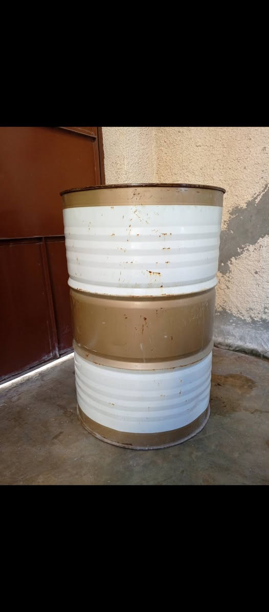 اغراض للبيع للاستفسار اتصل على رقم هاتف ***********
