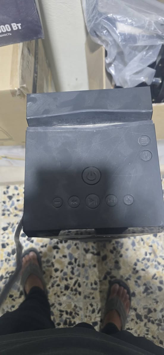سلام عليكم سماعات مضخم صوت كلش عالي سستم صوت بيهن دبي فول نجف ***********
