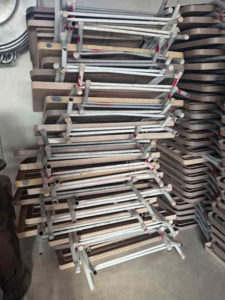 ميوزه للبيع عدد١١٢عنوان كفري***********
