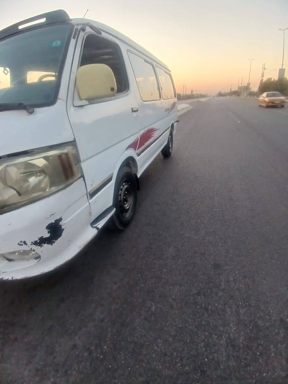 سلام عليكم إخوان فاتون لبيع أو مراوس حسب القناعه موديل ١٠ السياره كير مكينه اكسن مكفولات تخم تاير جديد كهربائية كله شغاله امصفره هيئه وغرامات السياره تحويل مباشر ابيعك رقم إنكليزي خطه حي العامل باب الحسين  مكان السياره كربلاء  سعرهه ٥٢ وبيه مجال بسيط حك الجيه والسياره مصبوغة لجماليه فقط من جوه الجام
رقم *********** مكلف بنشر
