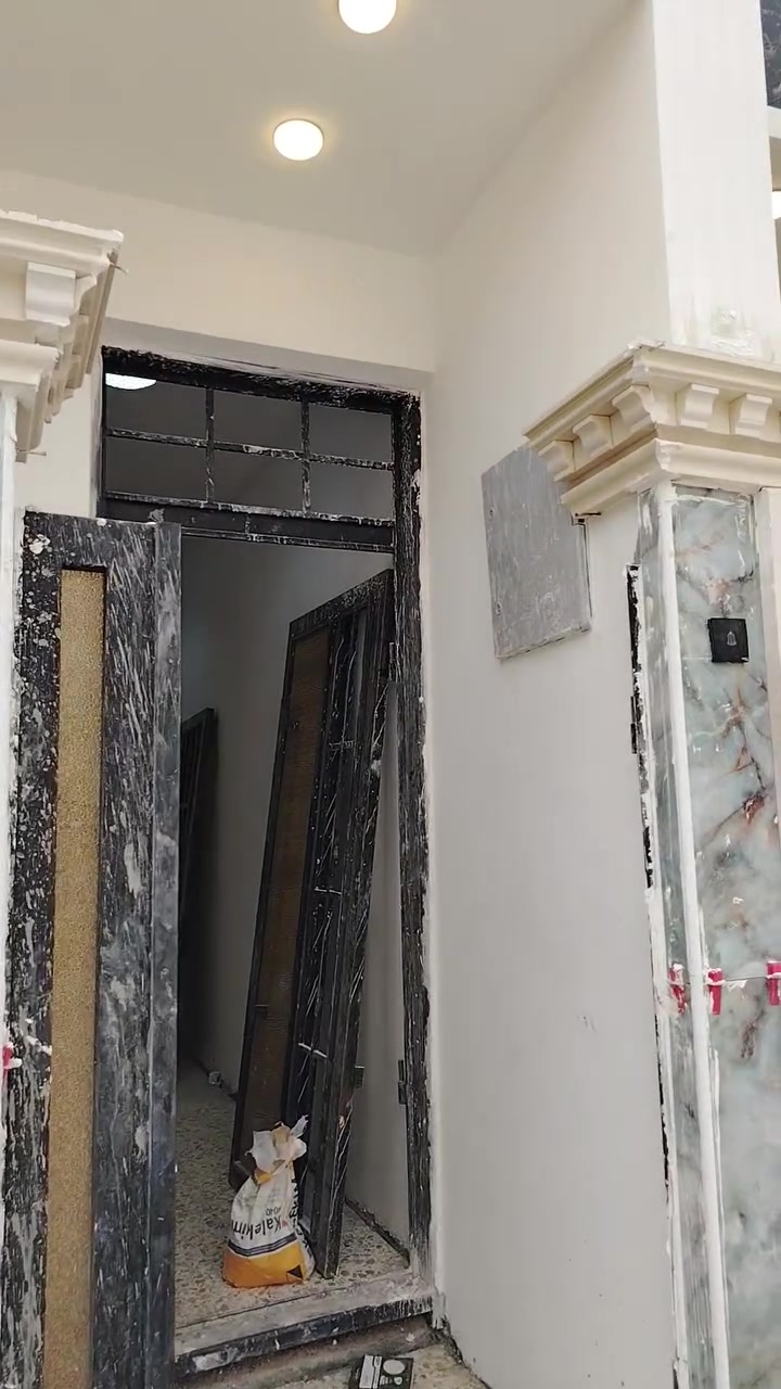 دار للبيع طابق ونص بل حرية ثانيه محلة 428 على قطاع وجهة370ونزال14تصال ***********
