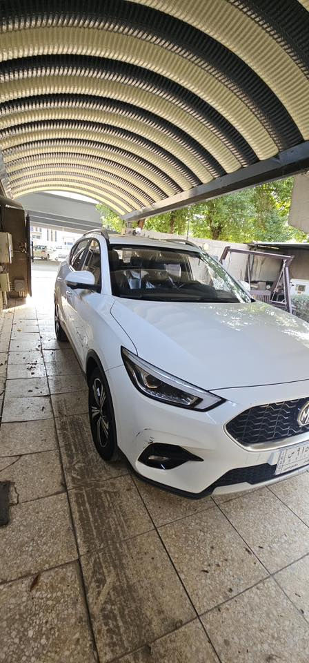 MG ZS فئة luxury فول مواصفات
موديل ٢٠٢١
أستلام ٢٠٢٢ ضمان شركة ست سنوات أو ٢٠٠ ألف كيلو 
مكفوله من الصبغ أو الضرر 
ماشية ٣٩ ألف كيلو
السعر 128$ وبيها مجال بسيط
للاستفسار ‭0771 447 4458‬
