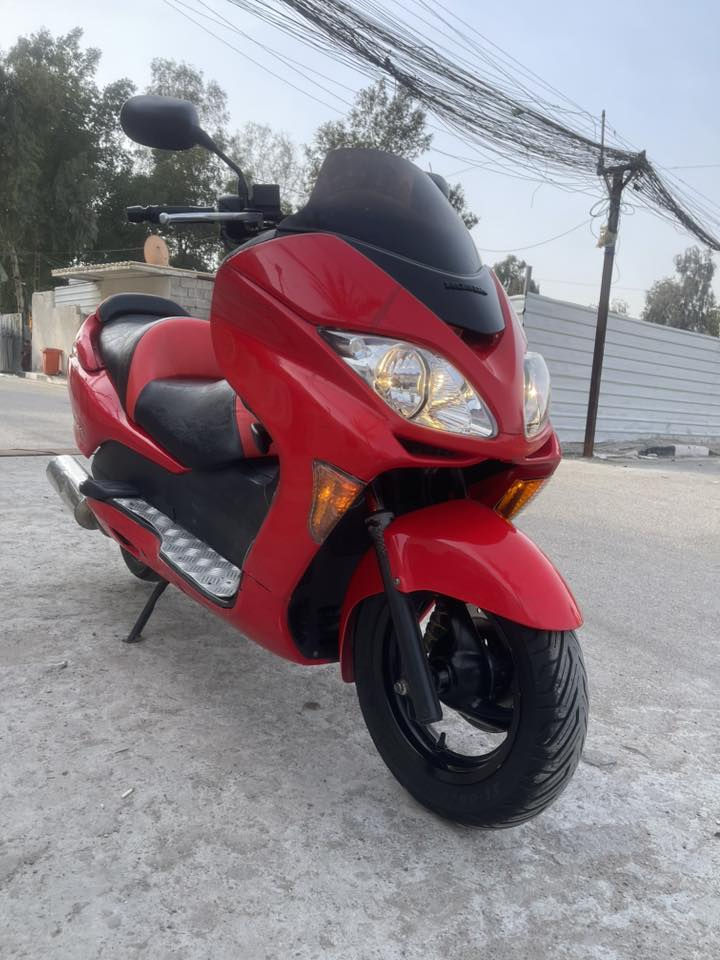 سلام عليكم فورزه 08 كرستال لون مميز ♥️ عميه دراجه نظيفه سعرهه825 قفل   مكانهه بغداد الحسينية ***********
