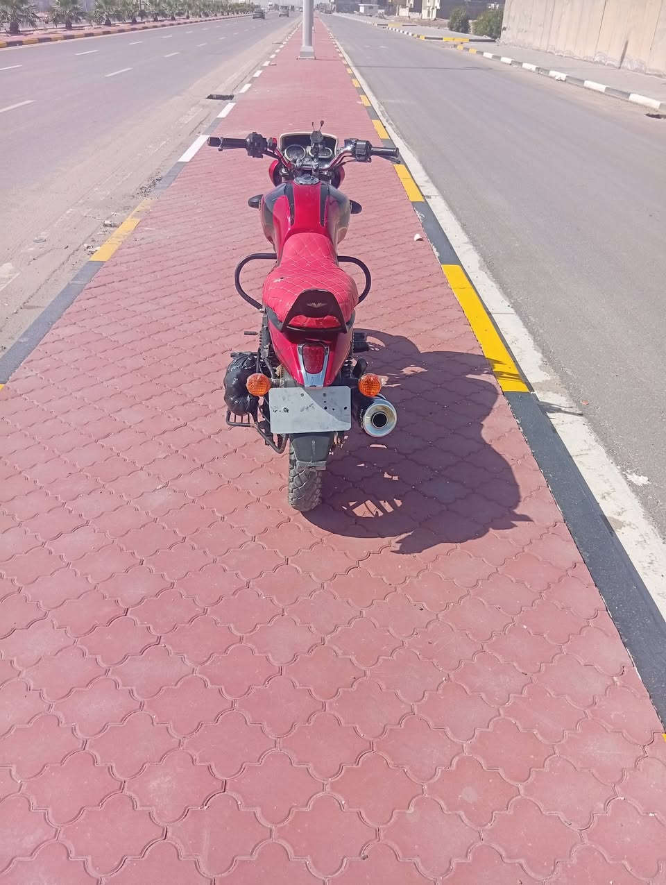 سلام عليكم خوان دراجه V15  مديل 2018للبيع دراجه محوره مكينه MTR تحوير بلادي بدون كص شاصي دراجه مرقمه بسمي تحويل ثاني يوم مكان الدراجه البصره ابو الخصيب سعر دراجه(مليون ونص) وبيه مجال الطيبين ***********
