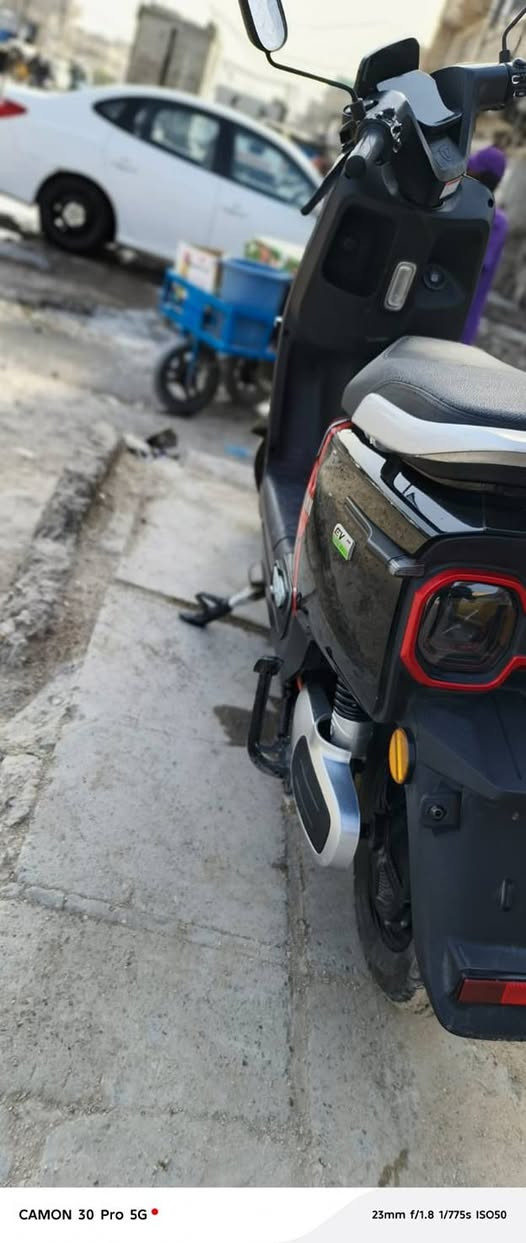 سلام عليكم دراجه شحن الريان مستعمله شي قليل السعر قيم بلي يرضي الله ***********مكاني بغداد متواجد خاص واتساب
