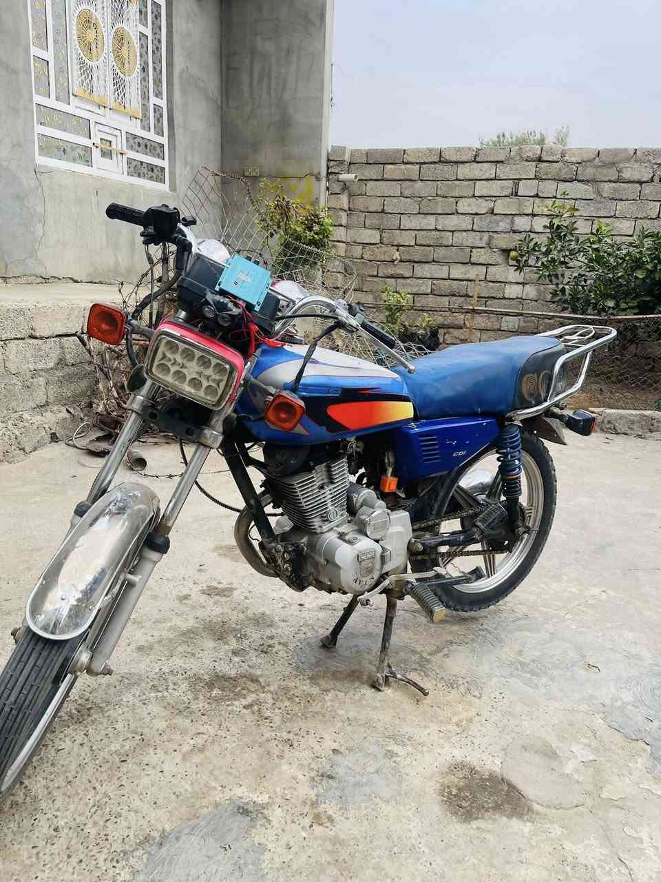 دراجه للبيع موديل 20ب300وبيها مجال ‭٠٧٨٦ ٧٤٩ ٨٨١٩‬
