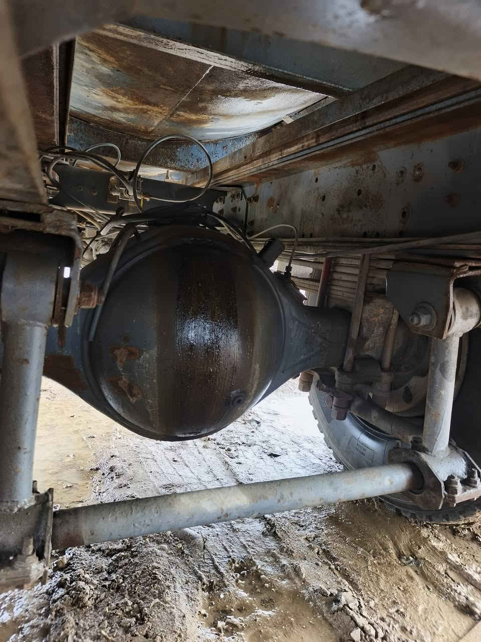 سلام عليكم
تنكر فالفو F7 موديل 87 رقم اخضر تحويل بدون وكاله 

محرك بدايه نفخ اكسن كير شاصي كلو شرط 
السعر 14 مليون مكاني الموصل 
باقي التفاصيل 

***********
