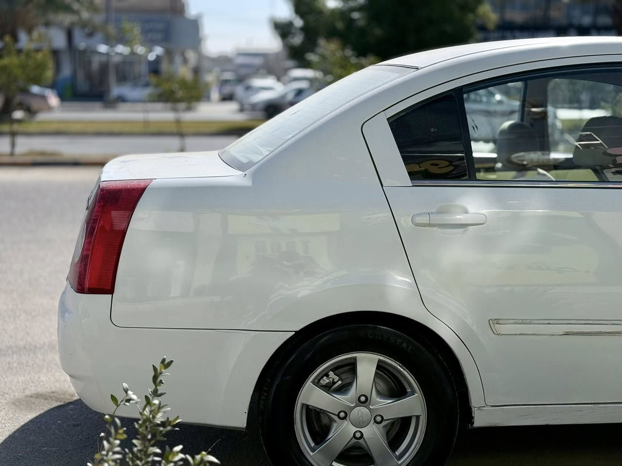 عيوني شيري A5 السيارة موديلها ٢٠١٠ السيارة ماشية ١٤٠ حقيقي على ايدي اروح بيها للكلية وارجع شما اكول عنها جديدة قليل بحقها سيارة قوية واعتمادية
حدادة سويتها كلها قبل فترة بسيطة مكينة وكير مكفولات اي خلل مابيهن غرفة جديدة
رقم مشروع وطني مداور باي مكان واني مكاني نجف
شاشة اندرويد تبريد خلفي كشاف ضباب حساس خلفي تحكم ستيرن اربعة دسك اي بي اس وباقي المواصفات 
فقط الجاملغ العكس السايق بي رش الباقي مكفول 
سعرها ٥٣ ورقمي ***********
