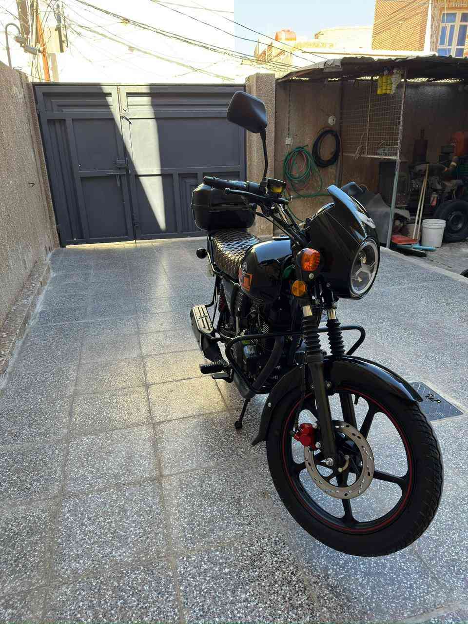 سلام عليكم
#دراجه دايون مديل 25 كفاله عامه
ماشيه الفين كيلو
أوراق سكنر 5 نسخ
#العنوان نجف كوفه
#السعر مليون و700 وقابل لتفاوض
***********
